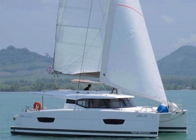 Fountaine Pajot Lucia 40 | Kinara