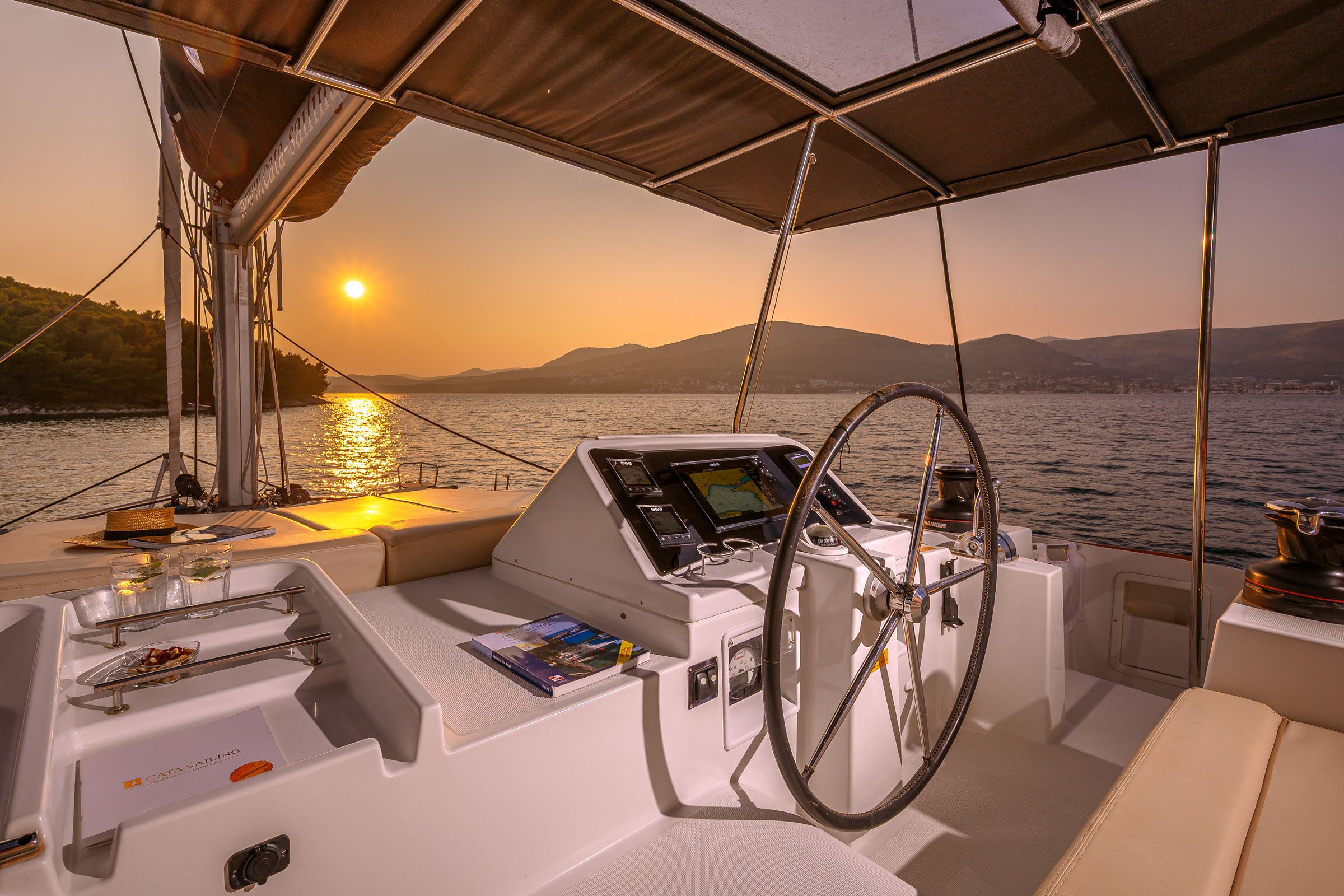 Lagoon 450 F | Bright Moon