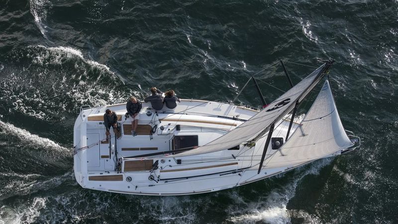 Beneteau First 35 | Capricorn