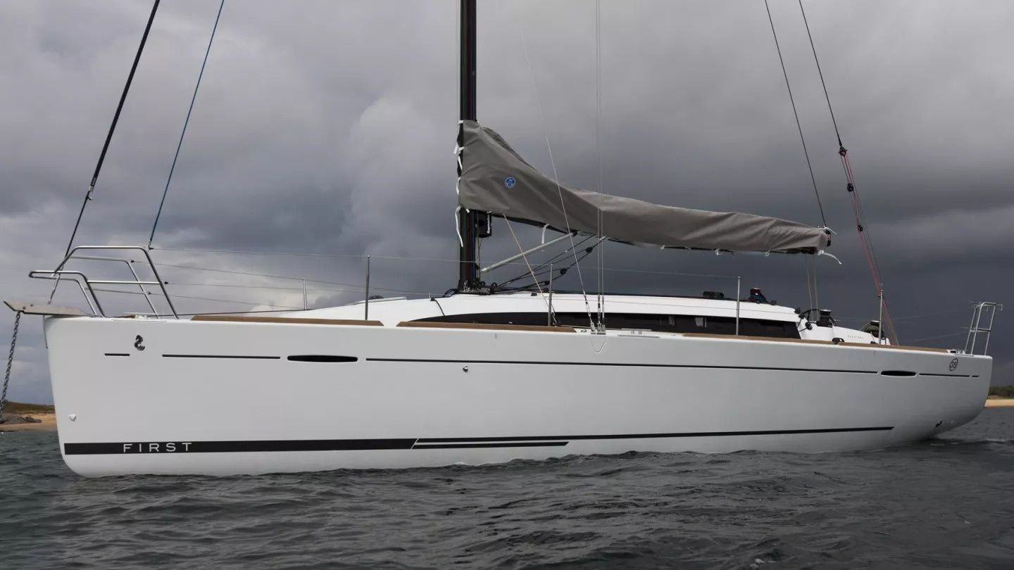 Beneteau First 35 | Capricorn