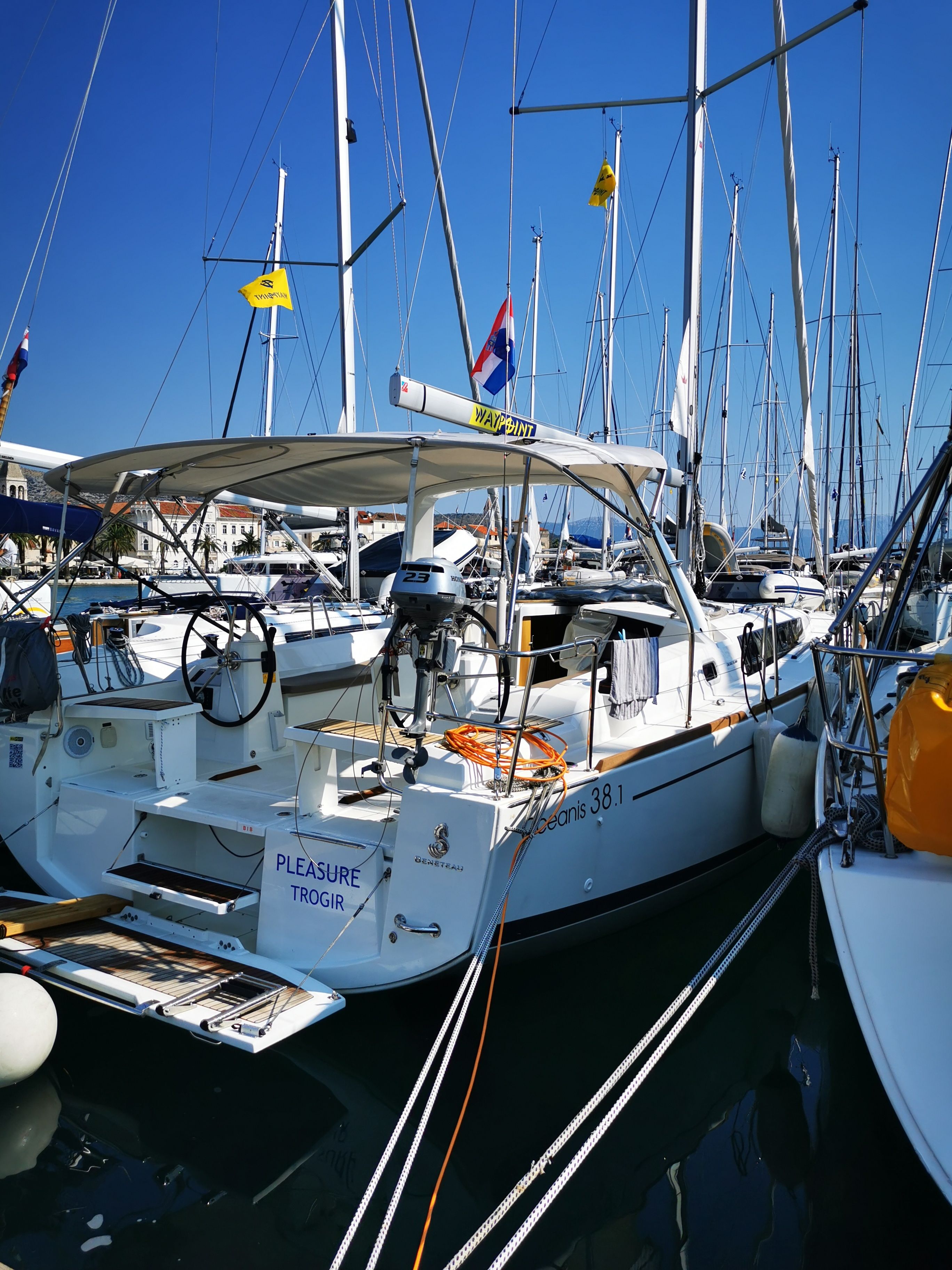 Beneteau Oceanis 38 | Pleasure