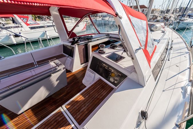 Beneteau Oceanis 48 | Flou