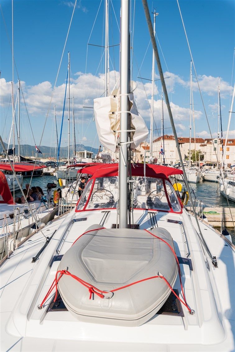 Beneteau Oceanis 48 | Flou