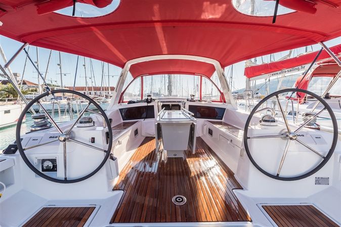 Beneteau Oceanis 48 | Flou