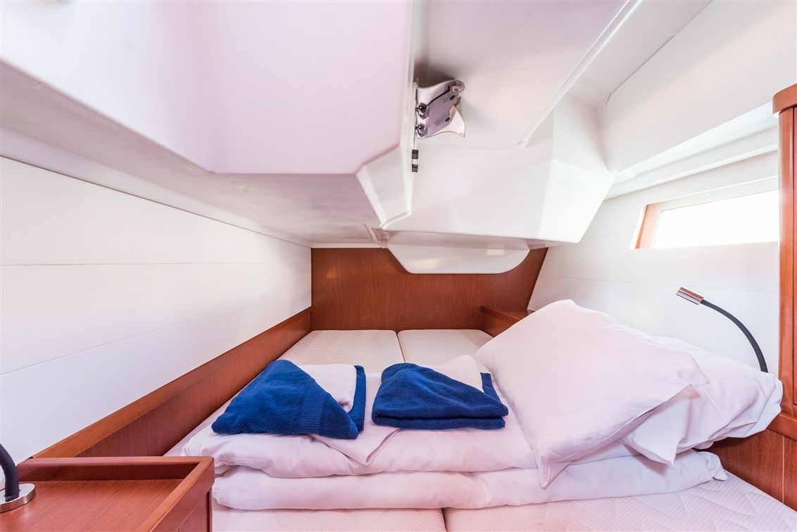 Beneteau Oceanis 48 | Flou