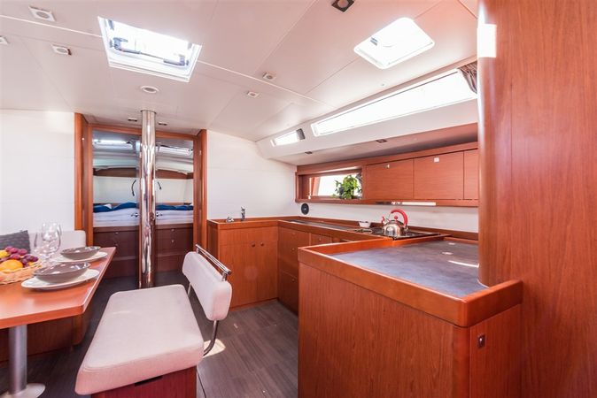 Beneteau Oceanis 48 | Flou