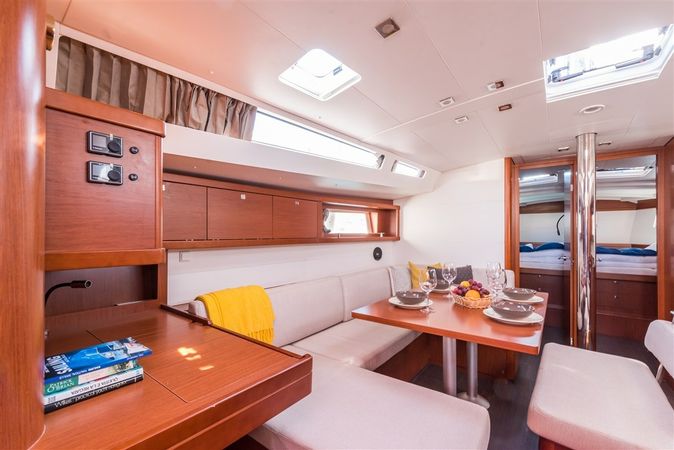 Beneteau Oceanis 48 | Flou