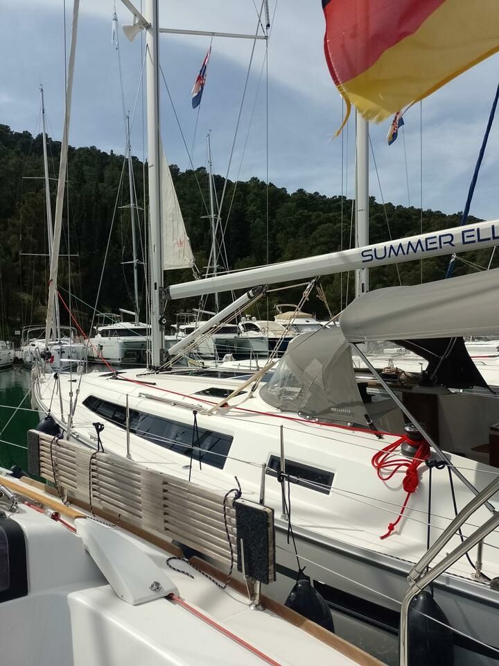 Bavaria Cruiser 41 | Summer Elli