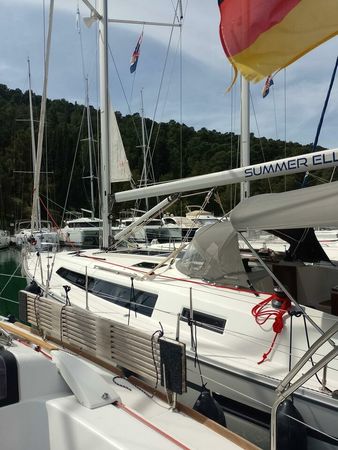 Bavaria Cruiser 41 | Summer Elli