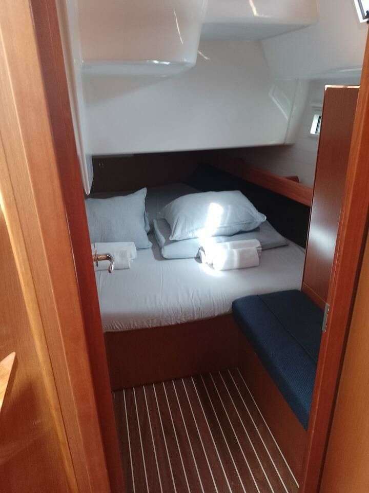 Bavaria Cruiser 41 | Summer Elli