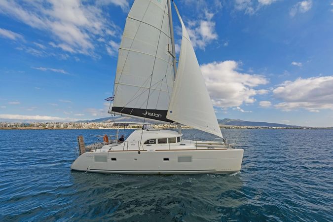 Lagoon 380 S2 | Catcake