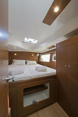 Lagoon 380 S2 | Catcake