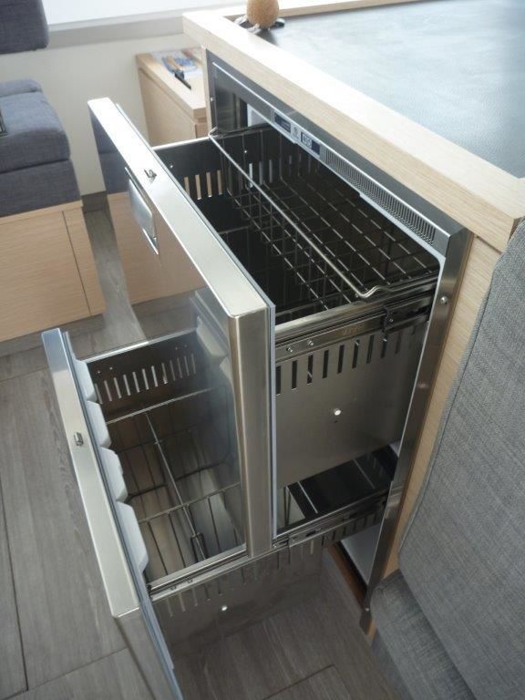 Fountaine Pajot MY 37 | MareTortuga