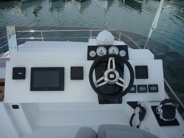 Fountaine Pajot MY 37 | MareTortuga