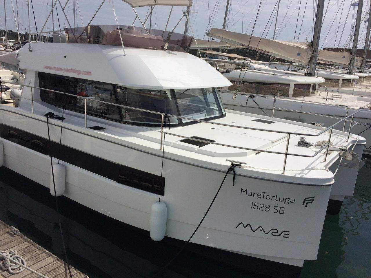 Fountaine Pajot MY 37 | MareTortuga