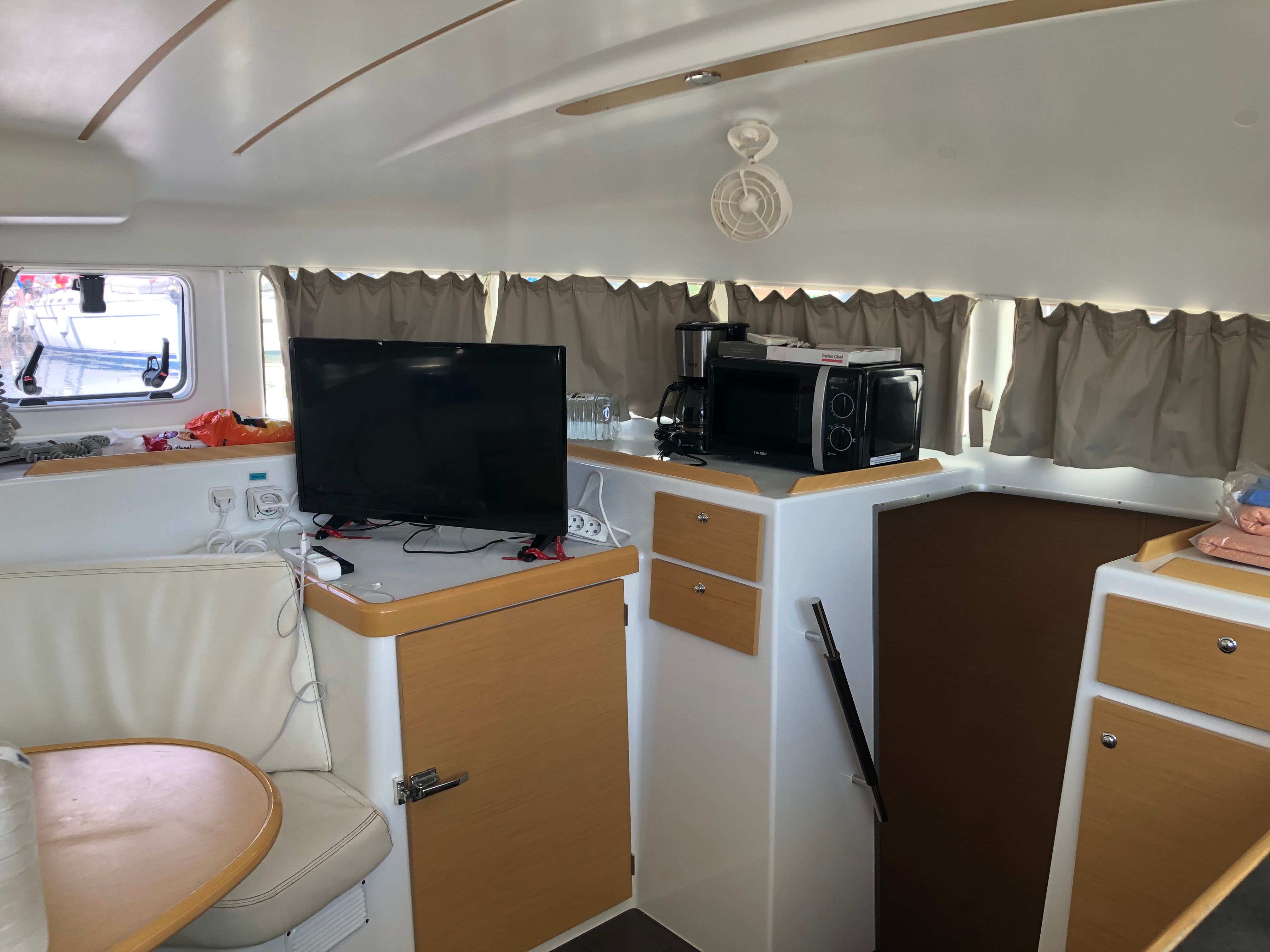 Lagoon 380 S2 | Beluga