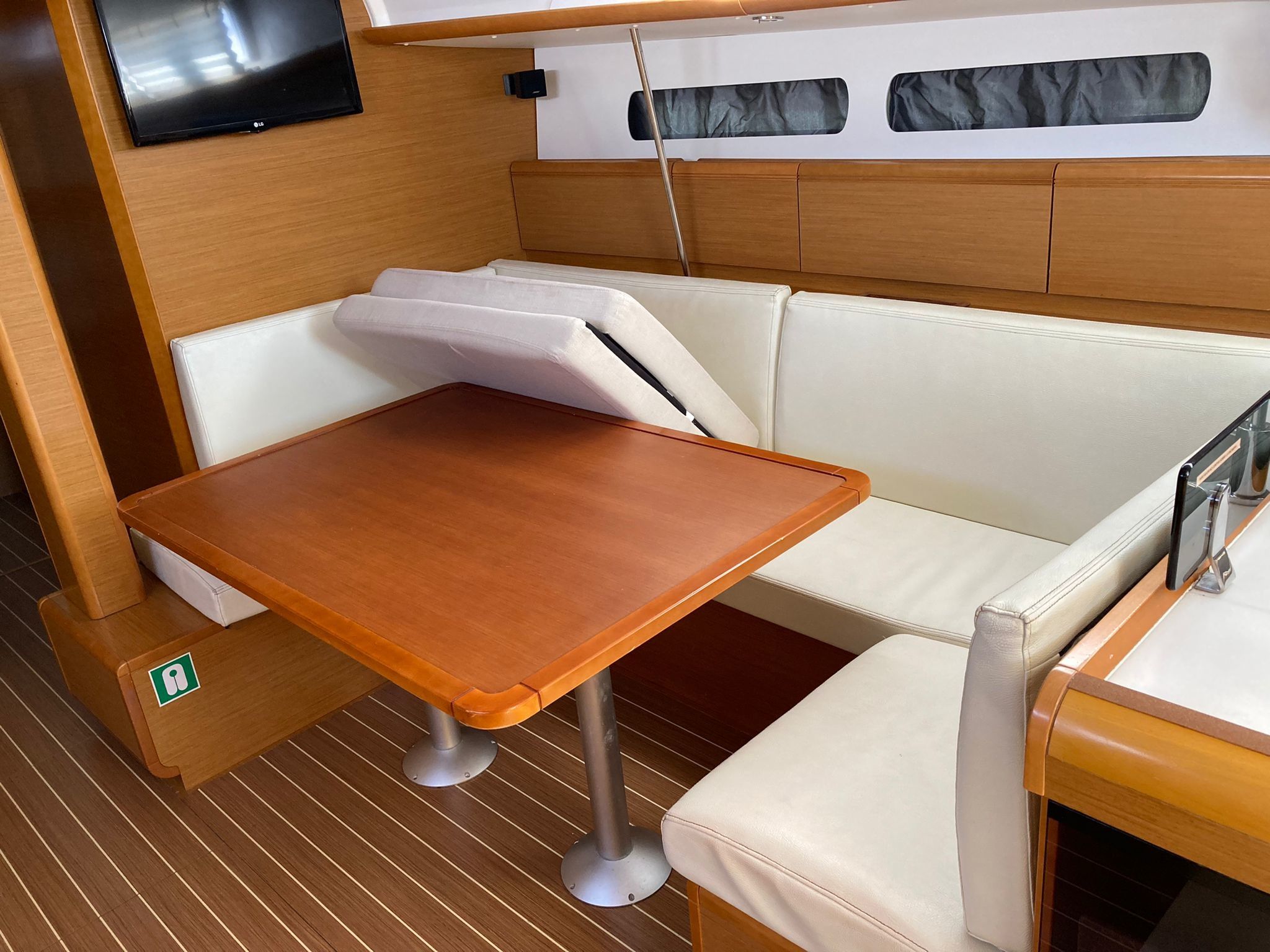 Jeanneau Sun Odyssey 439 | KitaKita