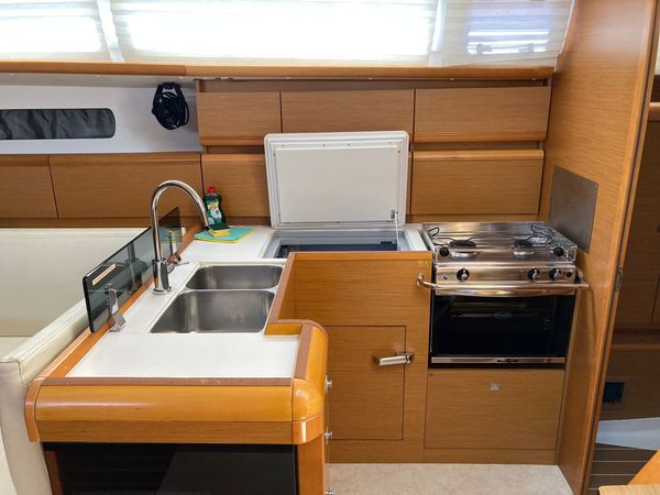 Jeanneau Sun Odyssey 439 | KitaKita