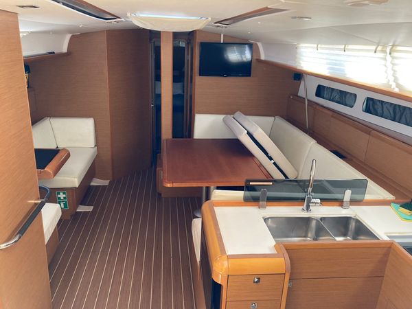 Jeanneau Sun Odyssey 439 | KitaKita