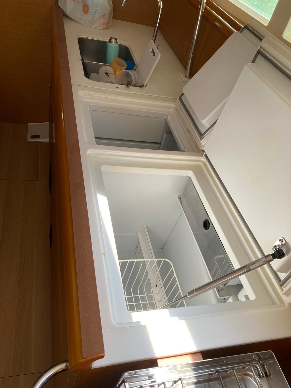 Jeanneau Sun Odyssey 519 | Corcho 11