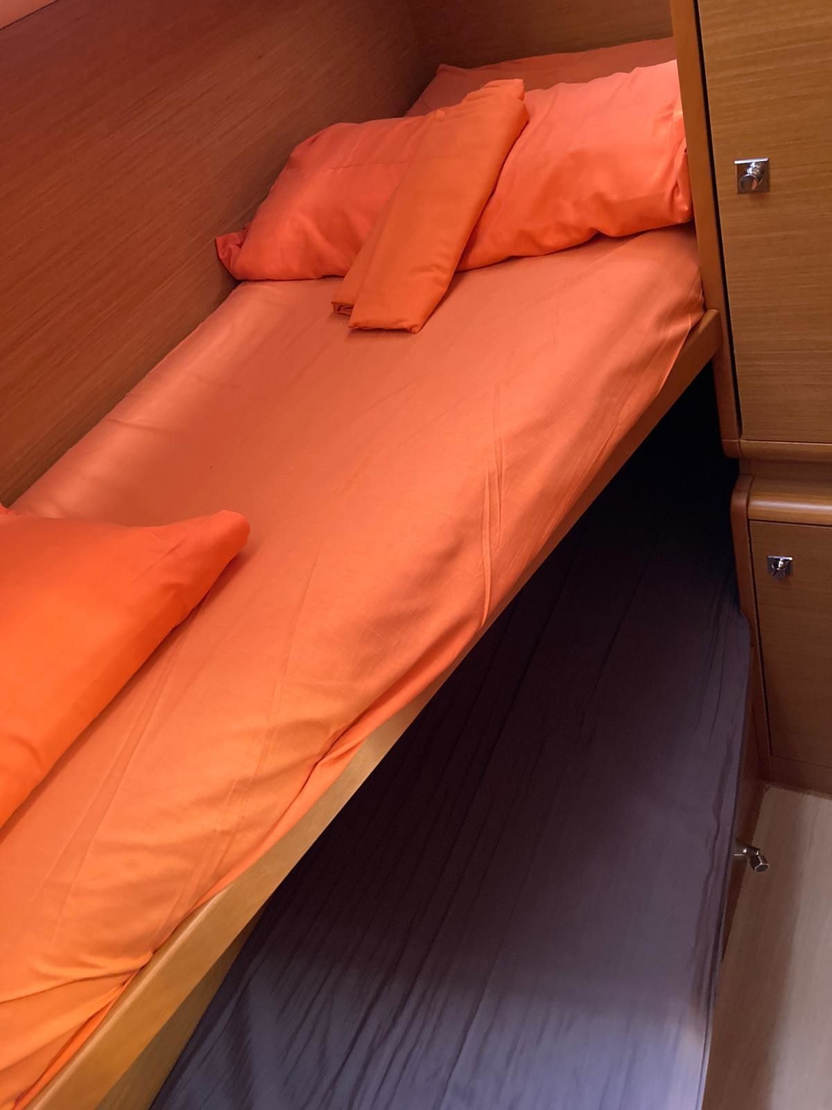 Jeanneau Sun Odyssey 519 | Corcho 11