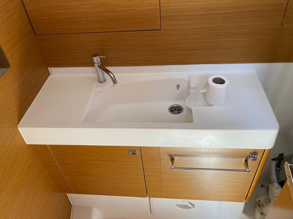 Jeanneau Sun Odyssey 519 | Corcho 11