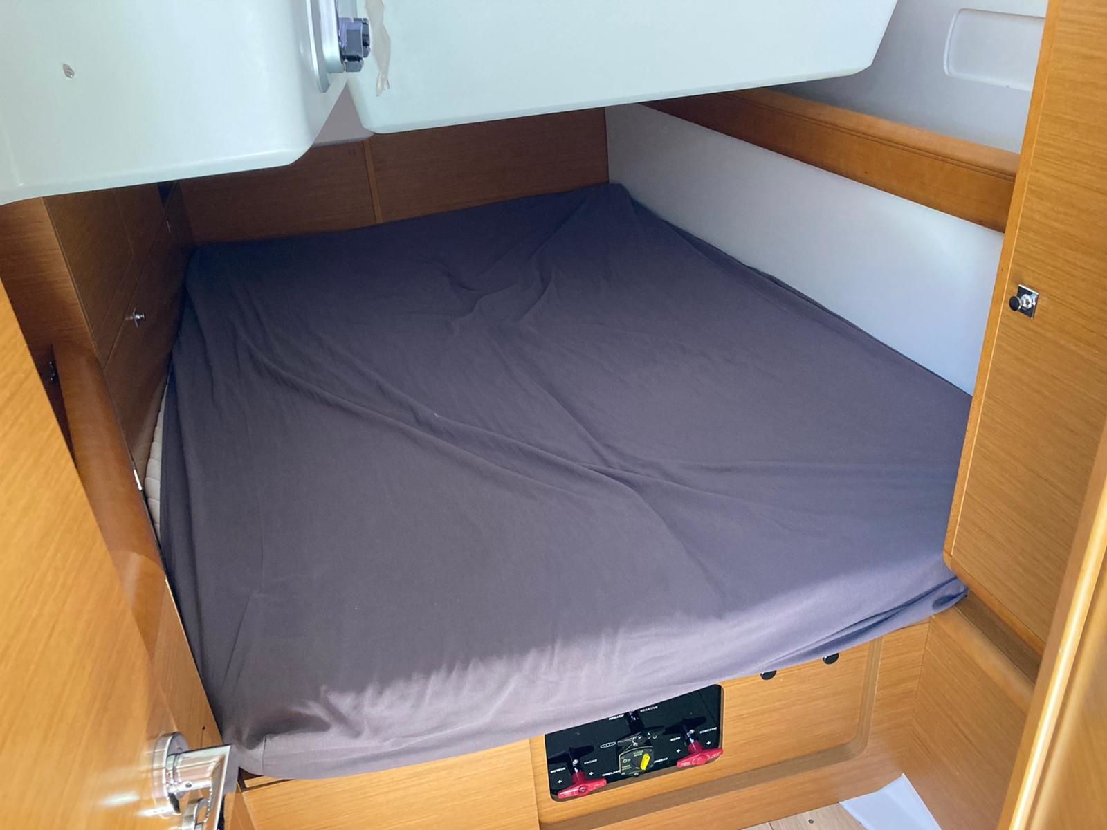 Jeanneau Sun Odyssey 519 | Corcho 11