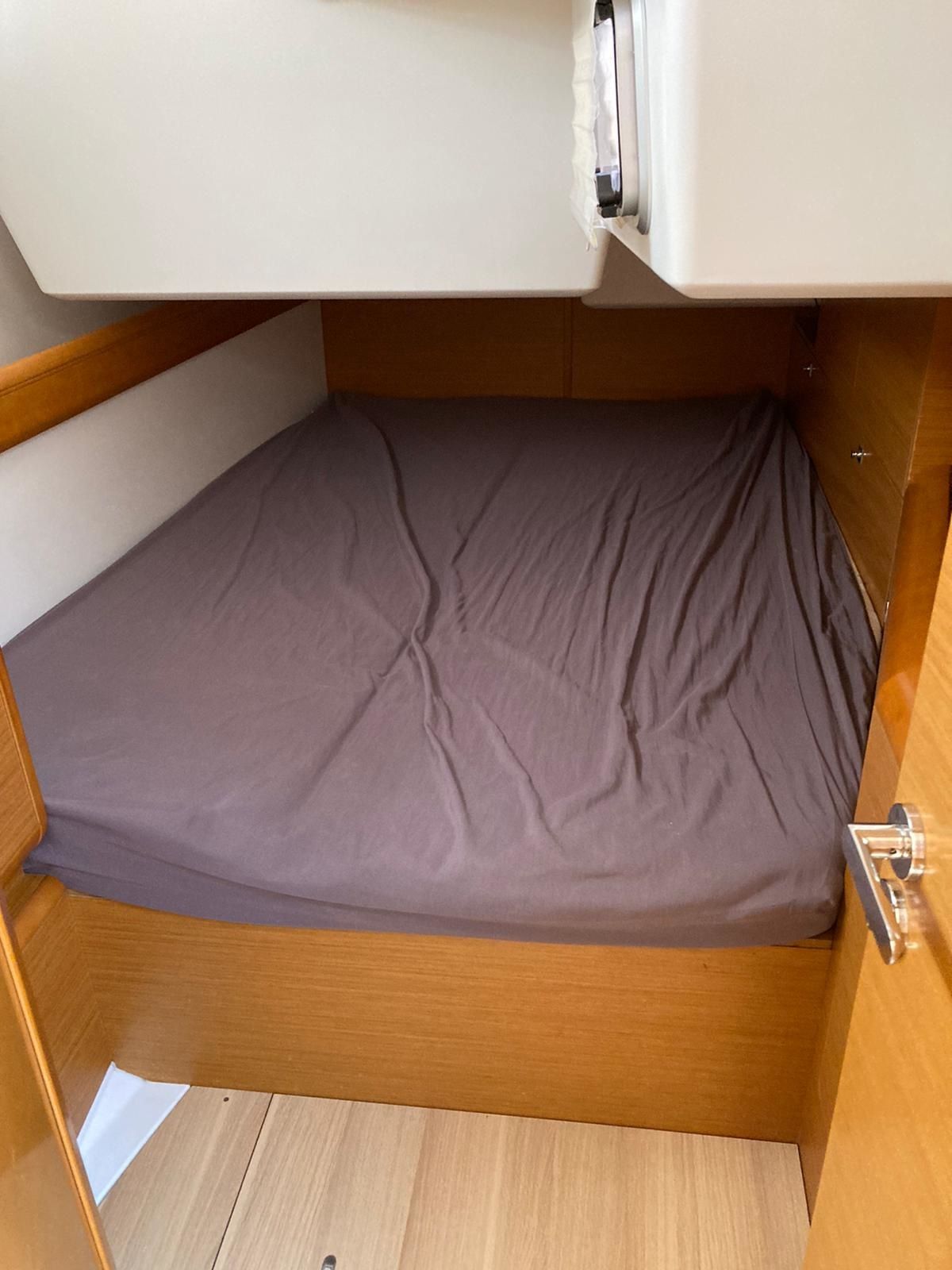 Jeanneau Sun Odyssey 519 | Corcho 11