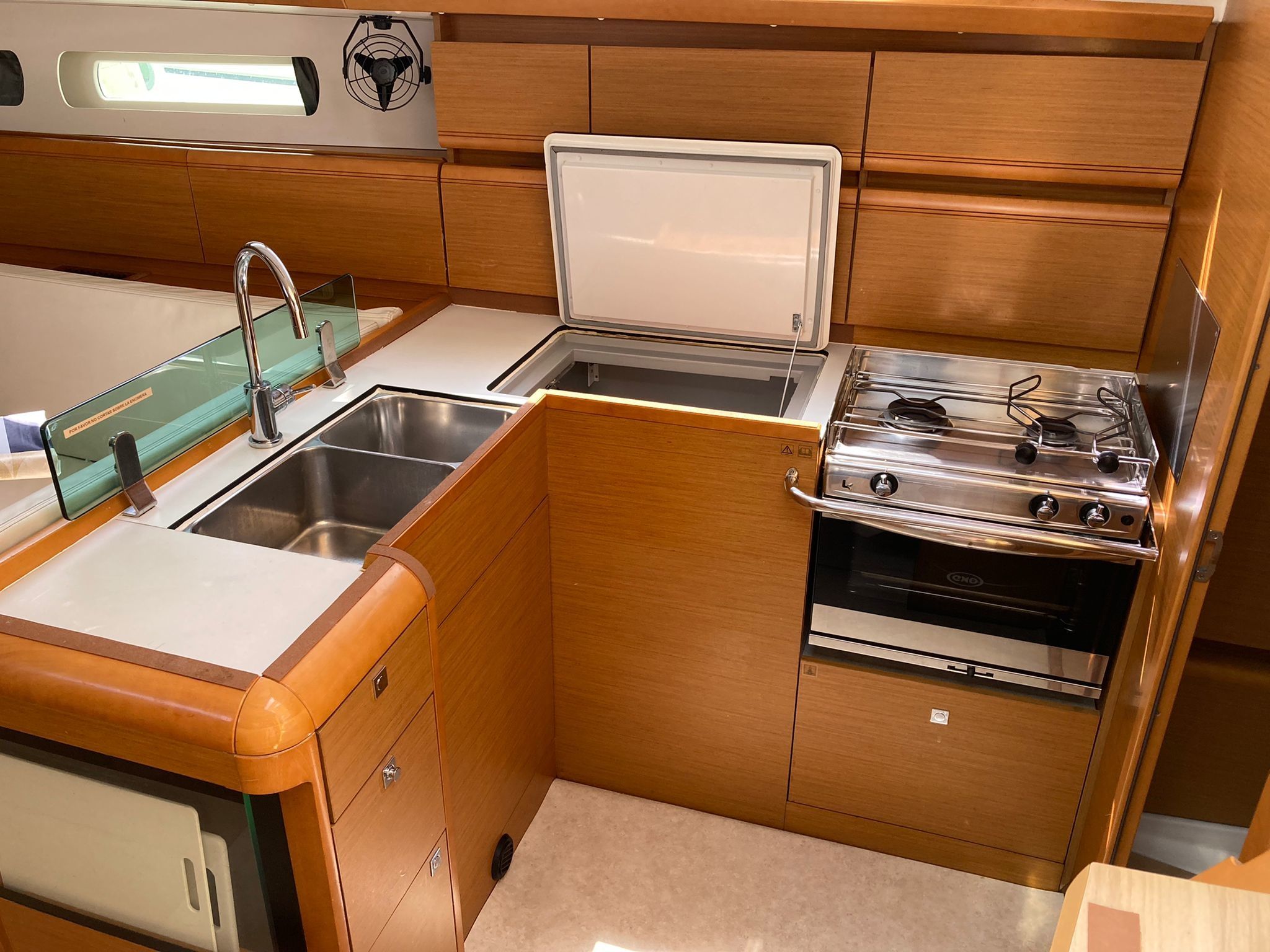 Jeanneau Sun Odyssey 449 | Corcho 12