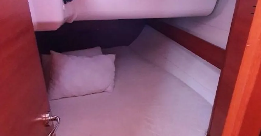 Dufour 382 | Les Troyens16