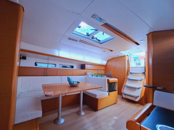 Jeanneau Sun Odyssey 449 | Mientras Tanto