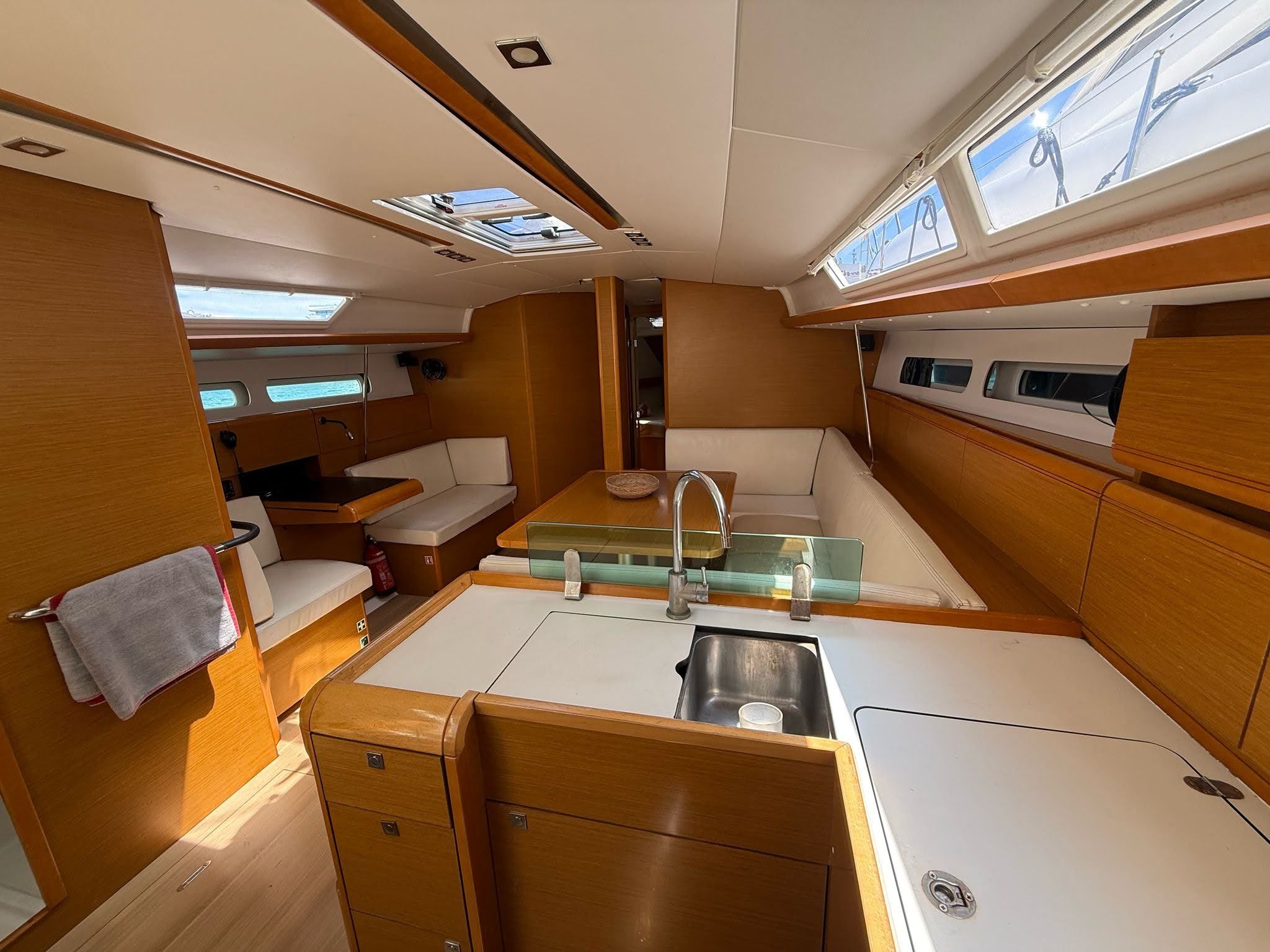 Jeanneau Sun Odyssey 449 | Mientras Tanto