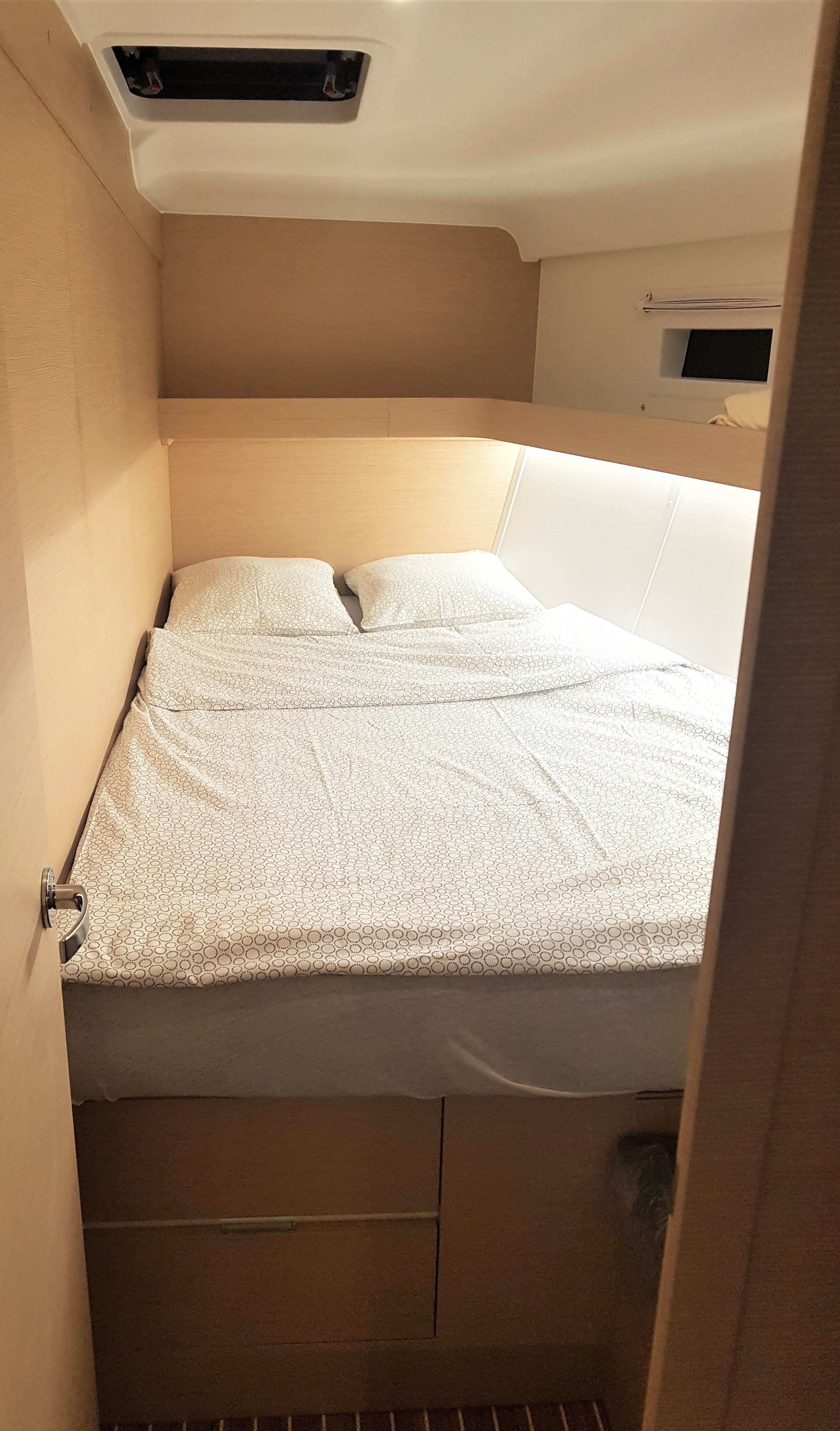 Elan 50 Impression | April