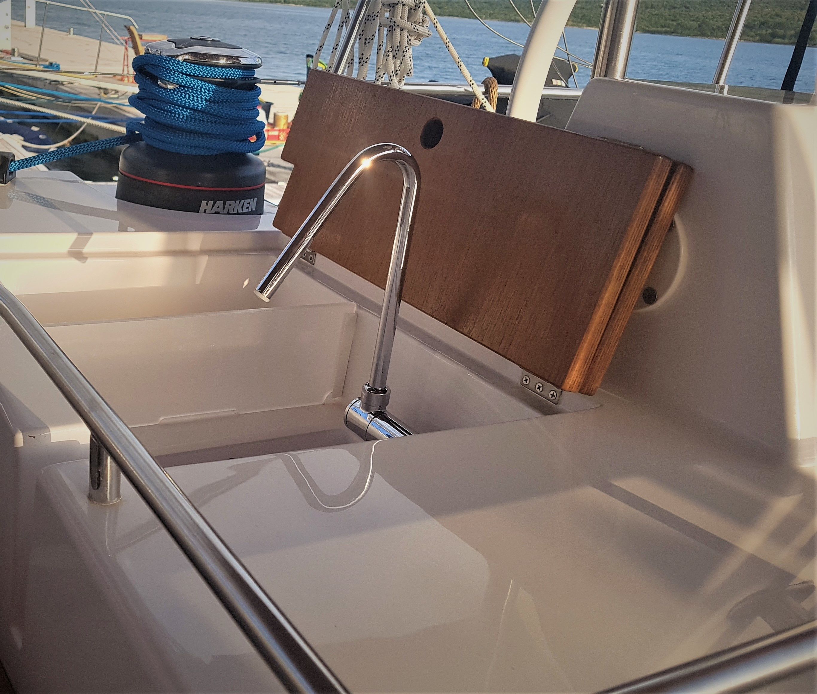 Elan 50 Impression | April