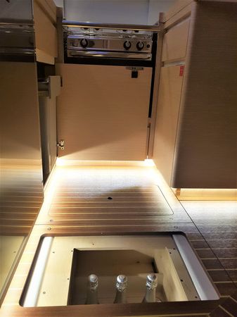 Elan 50 Impression | April