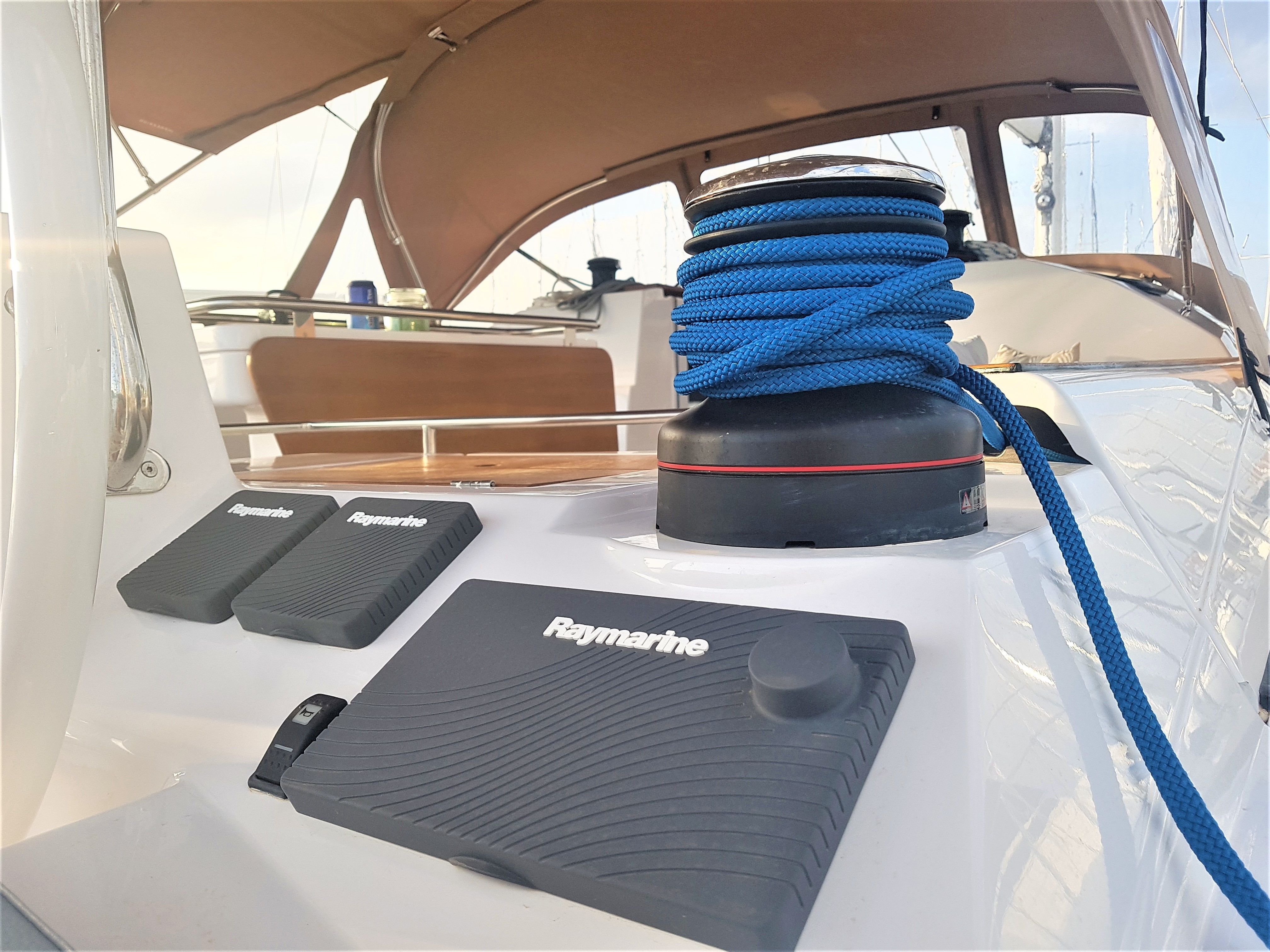 Elan 50 Impression | April