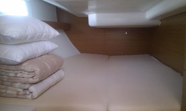 Elan 444 | Mili Mili