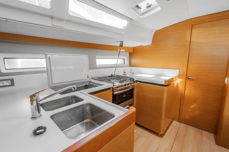 Jeanneau Sun Odyssey 490 | Sea Safari