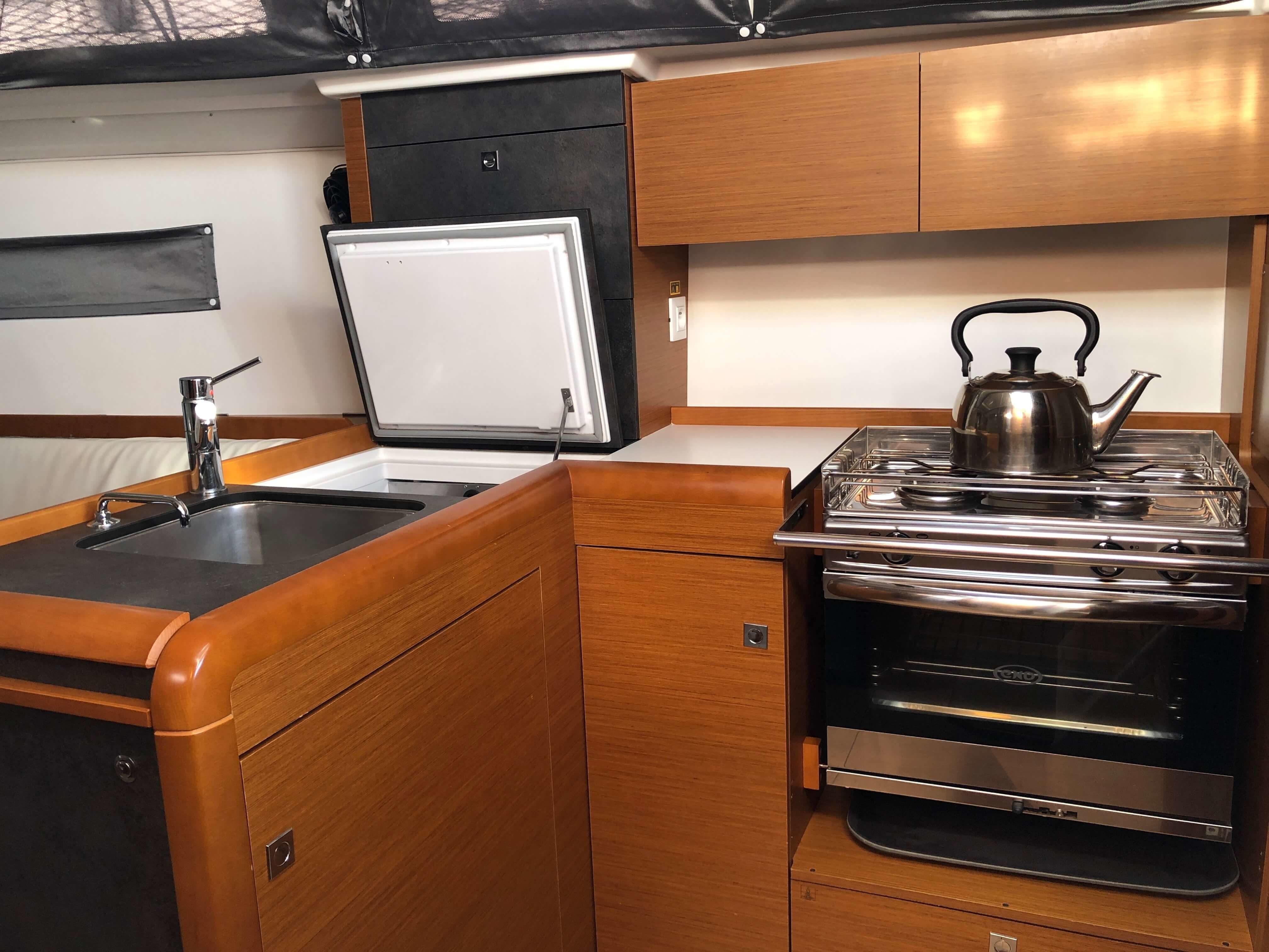 Jeanneau Sun Odyssey 349 | DNA