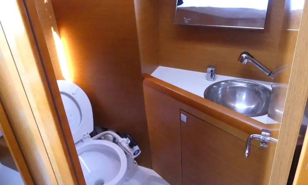 Jeanneau Sun Odyssey 349 | Nala