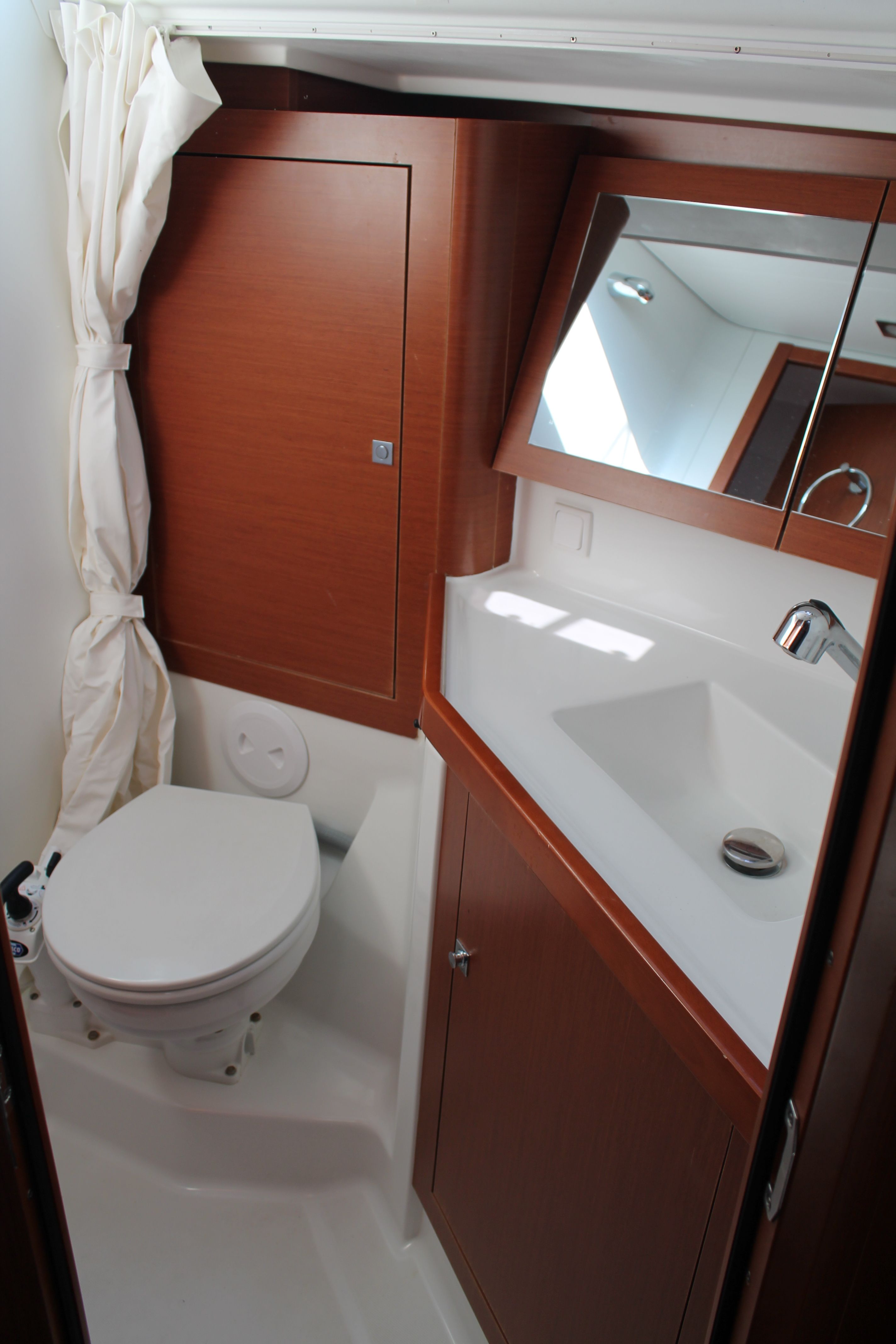 Beneteau Oceanis 45 | Fantasy Planet