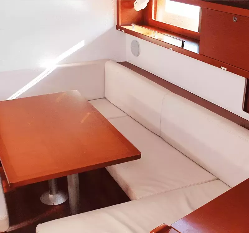 Beneteau Oceanis 45 | Fantasy Planet