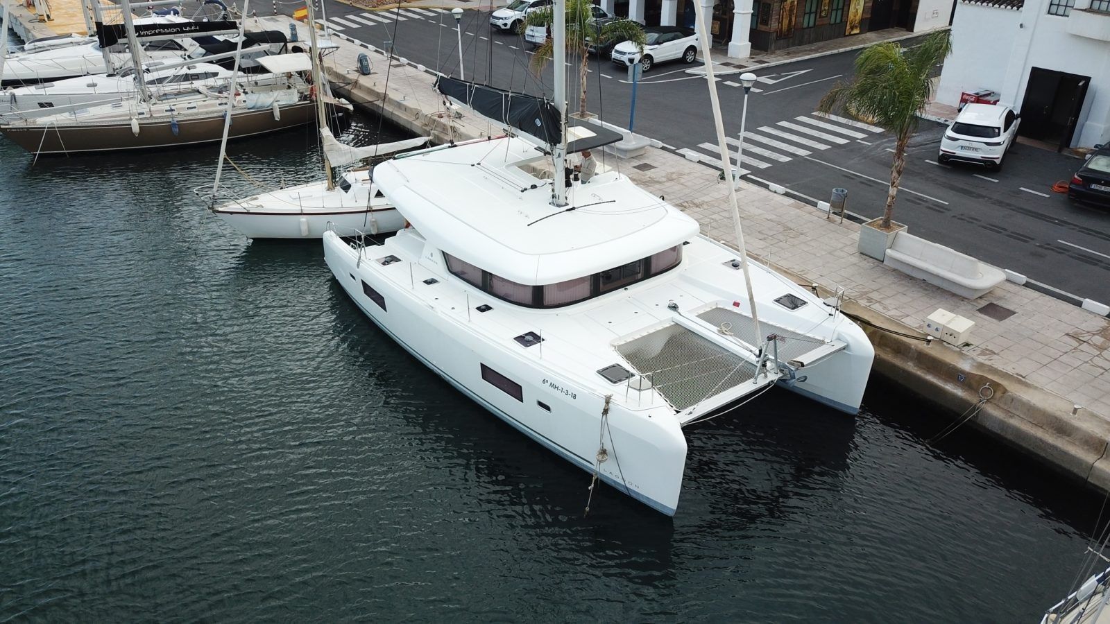 Lagoon 42 | Mares