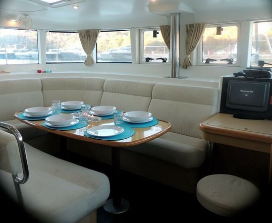 Lagoon 440 | Hot Wind