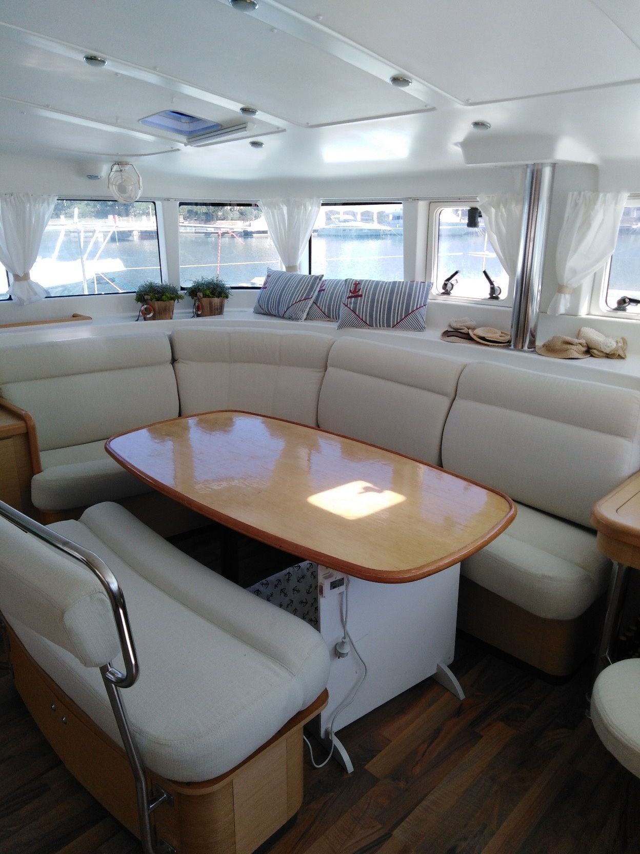 Lagoon 440 | Hot Wind