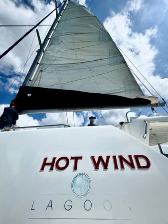 Lagoon 440 | Hot Wind
