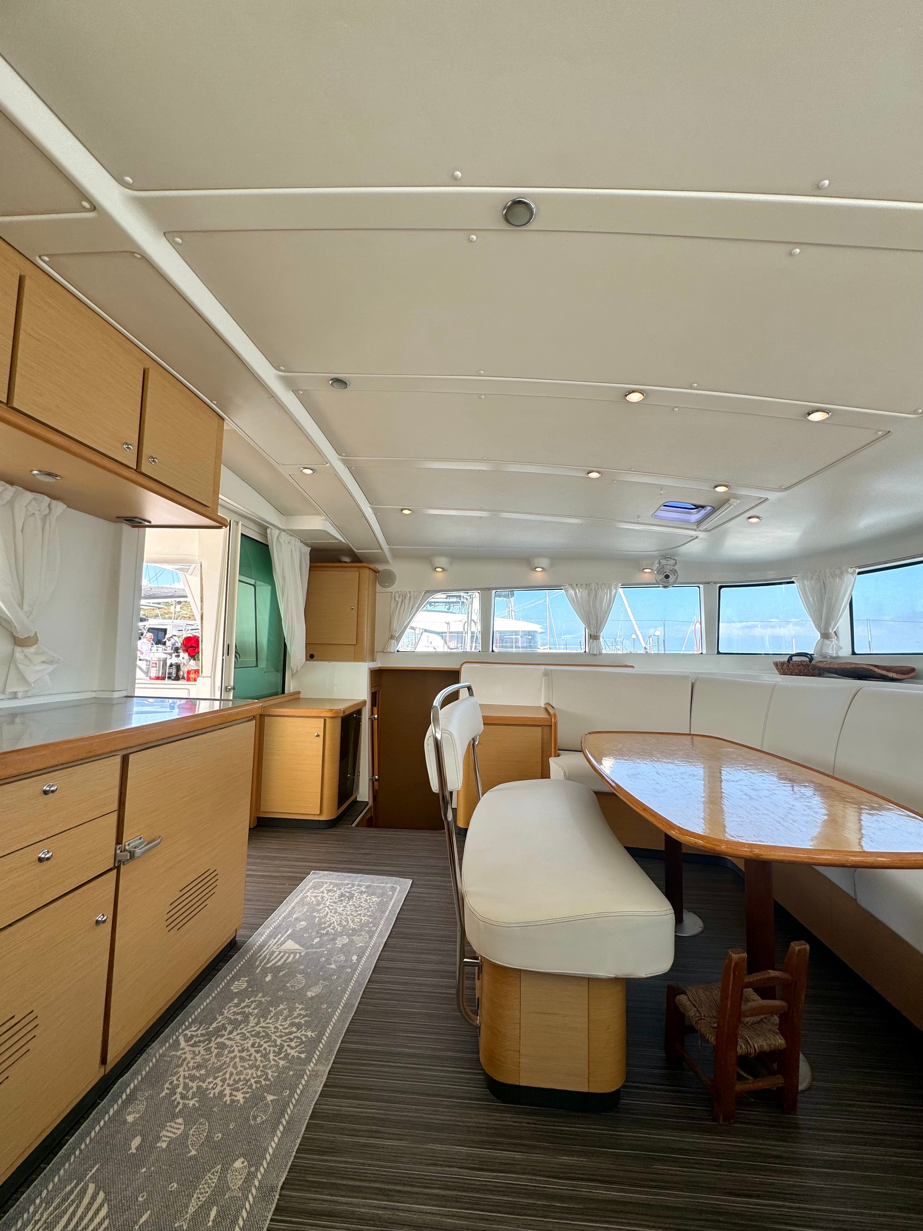 Lagoon 440 | Hot Wind