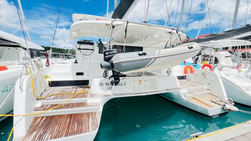 Lagoon 42 | Zil Seashell 2