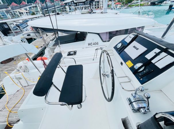 Lagoon 42 | Zil Seashell 2