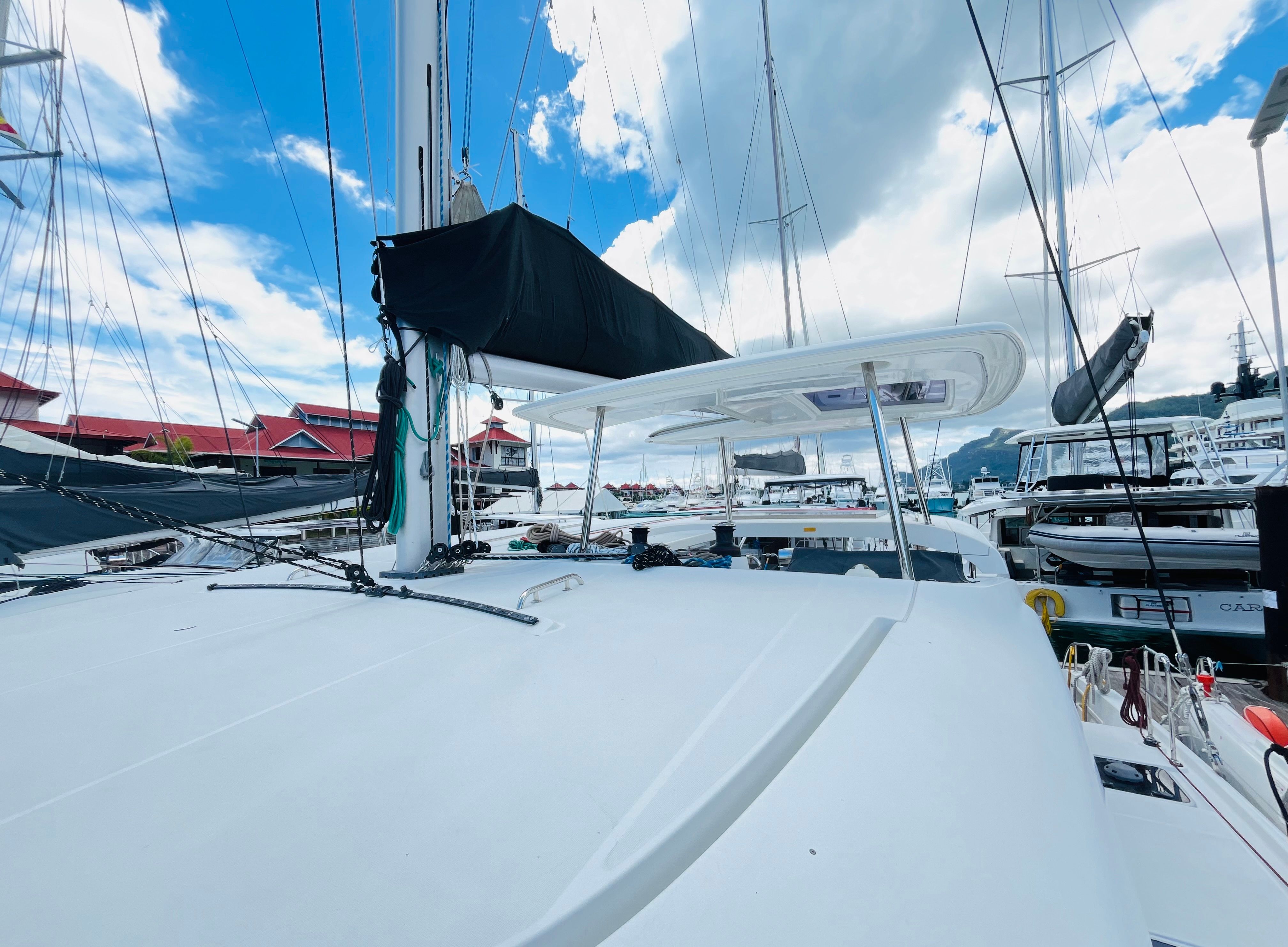 Lagoon 42 | Zil Seashell 2